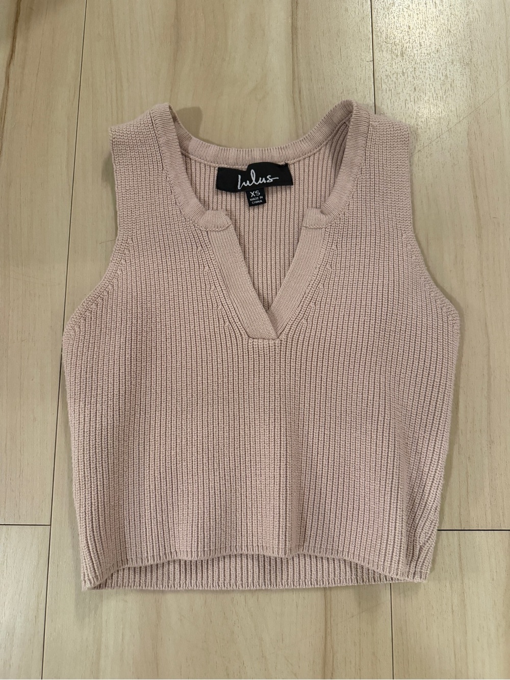 Lulu's Tan Ribbed V-Neck Crop Knit Tank